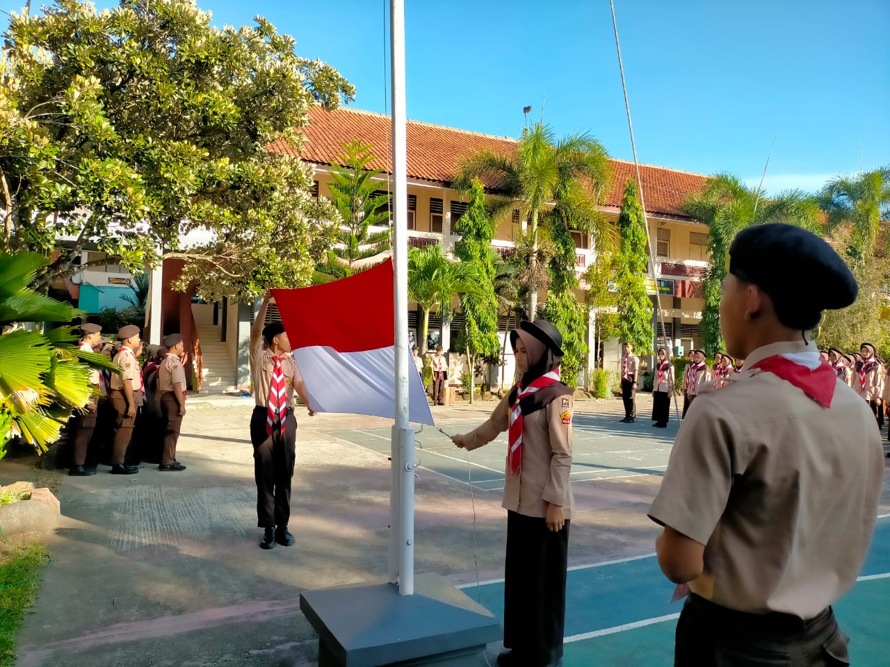 Peringatan Hari Pendidikan Nasional 2025 di SMA Negeri 1 Klirong: Komitmen Wujudkan Pendidikan Bermutu untuk Semua