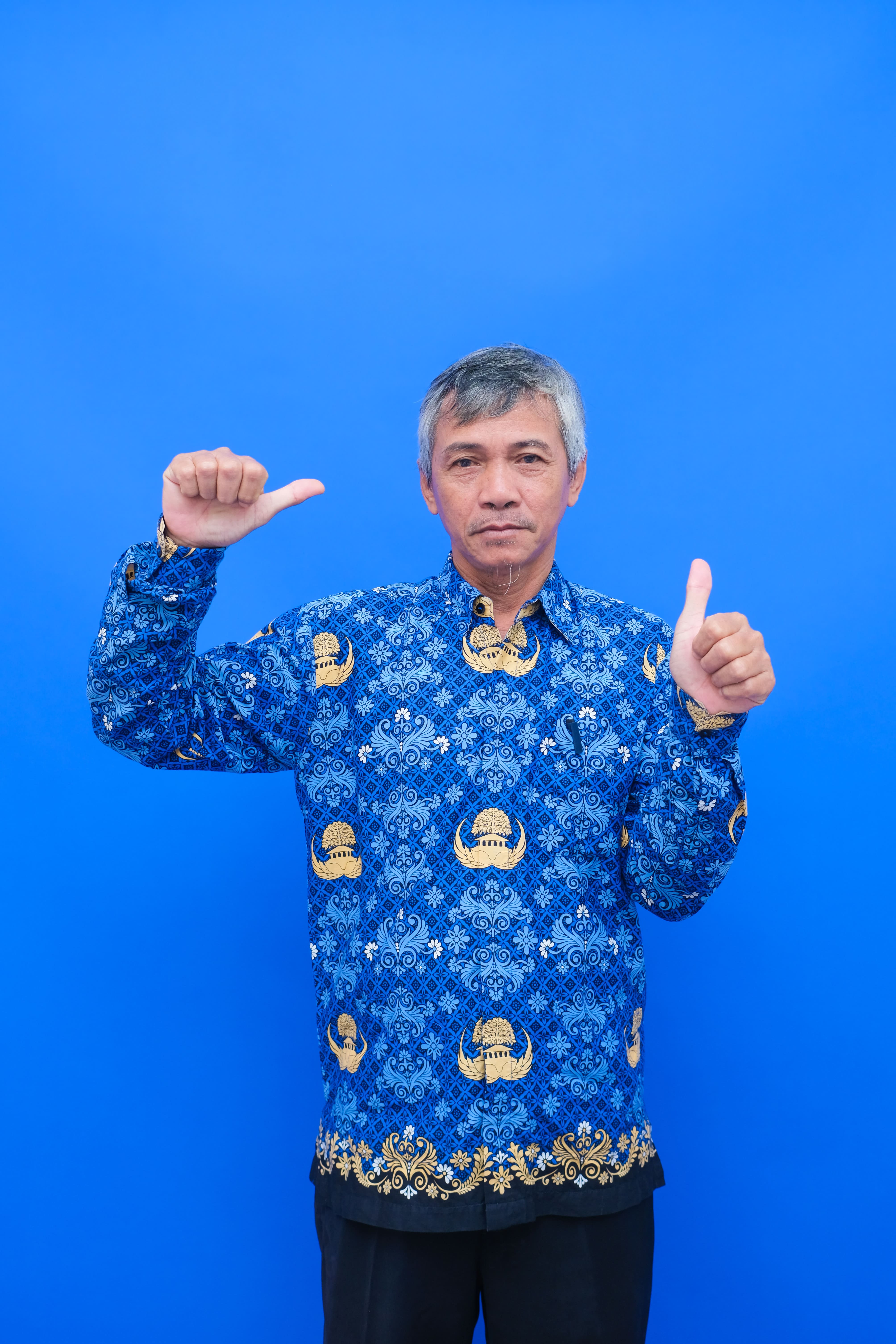 DRS.TOFIK HIDAYAT